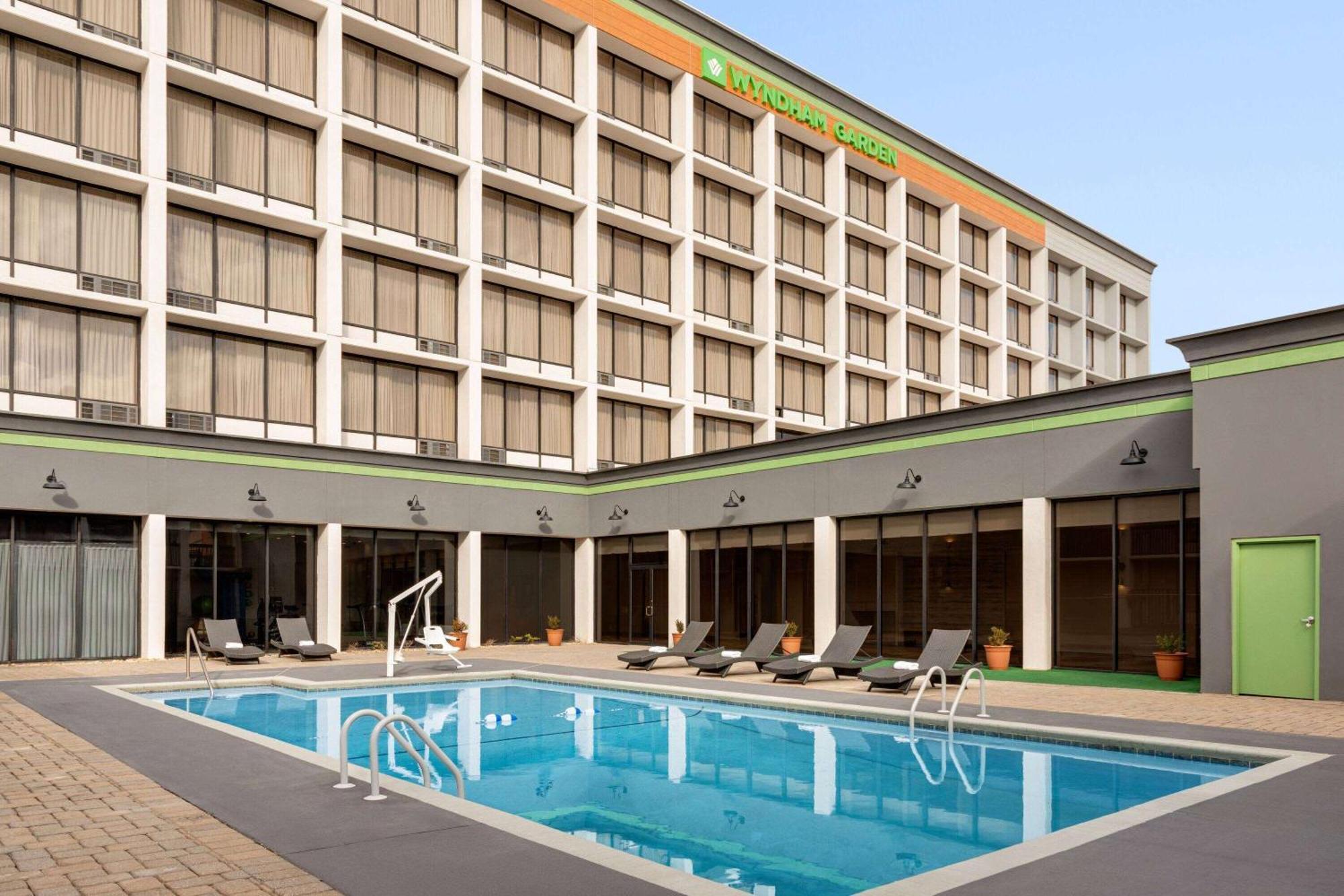 מלון College Park Wyndham Garden Atlanta Airport מראה חיצוני תמונה