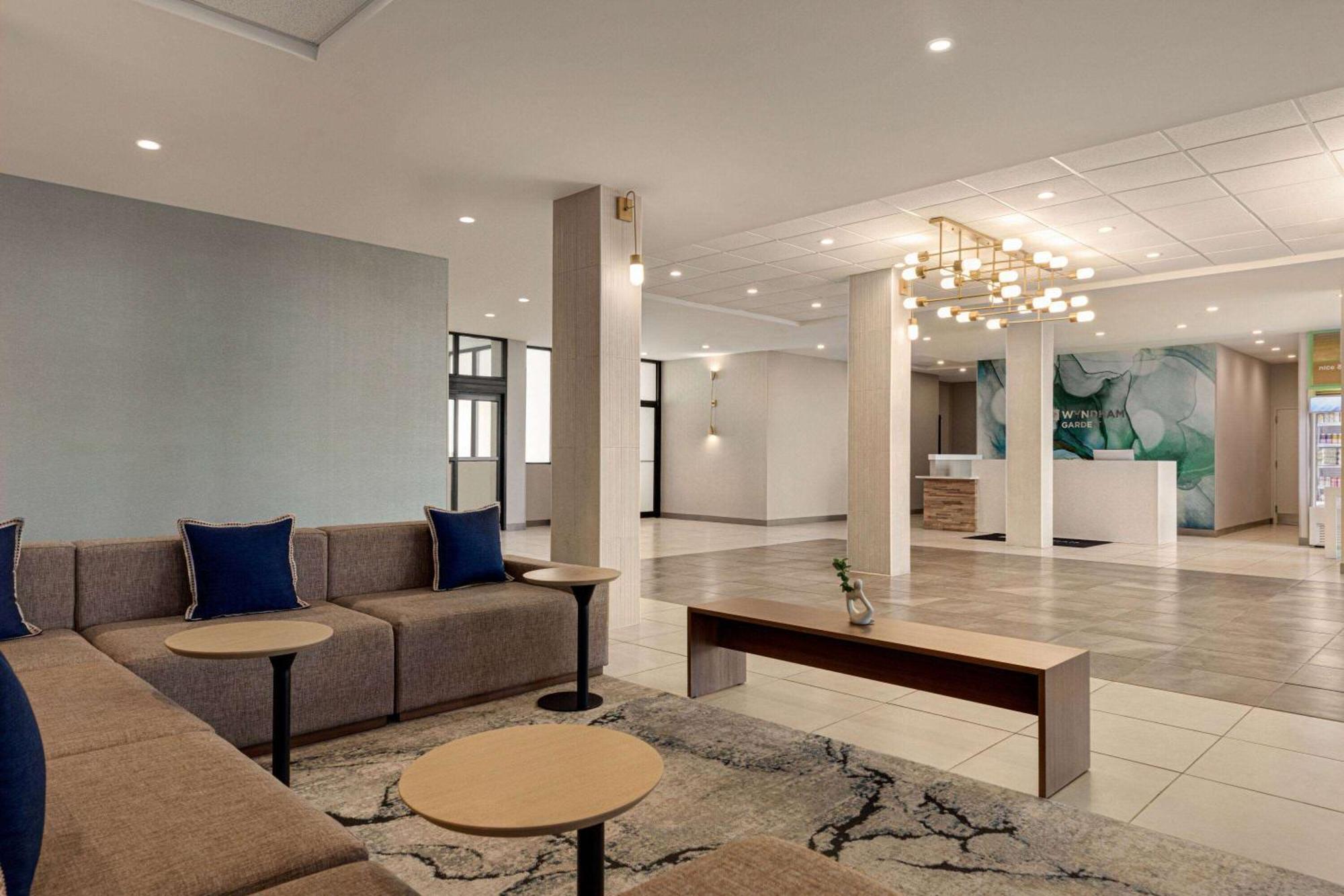 מלון College Park Wyndham Garden Atlanta Airport מראה חיצוני תמונה